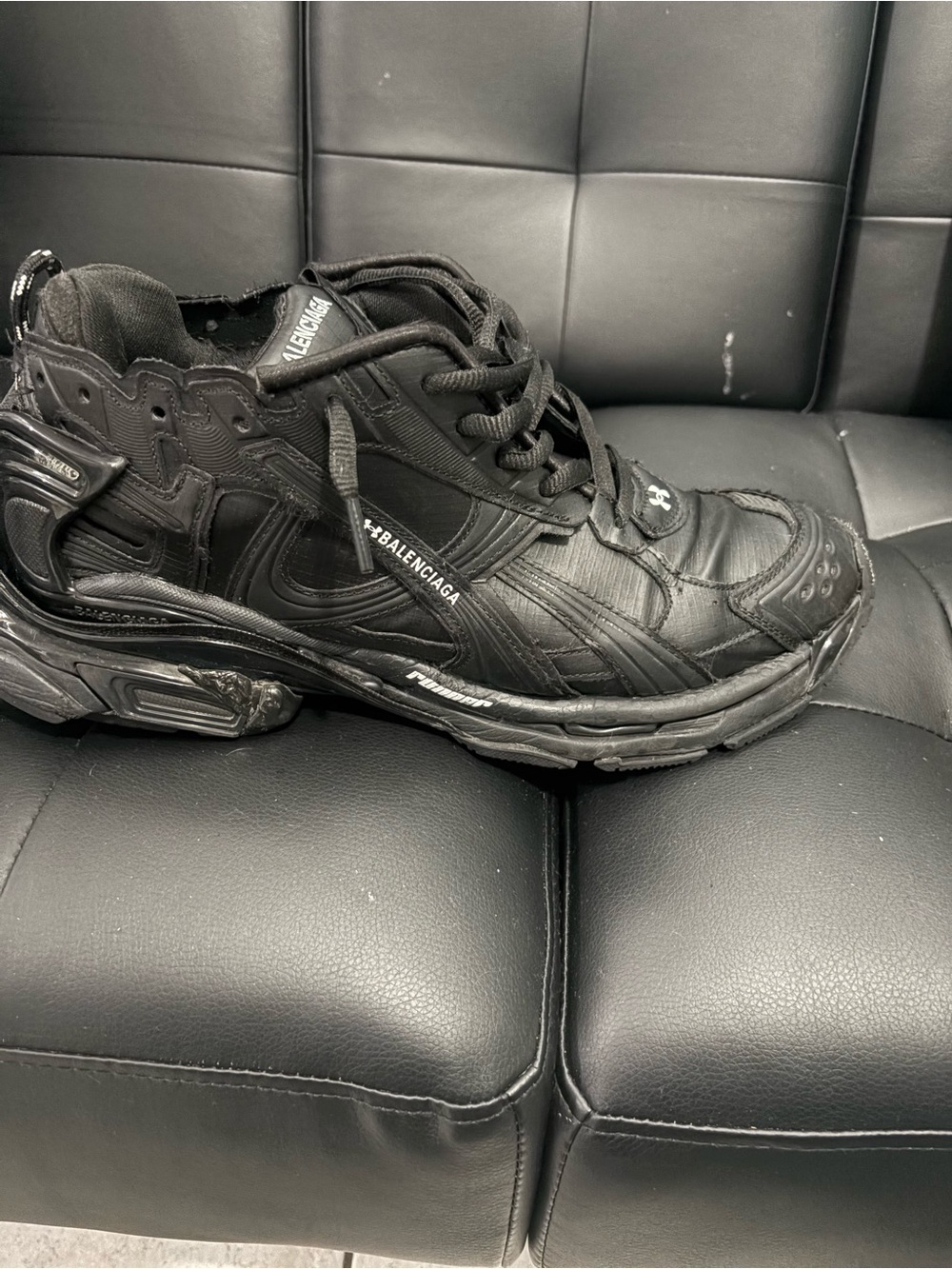 Balenciaga x Under Armor collab runners - Picture 8 of 9